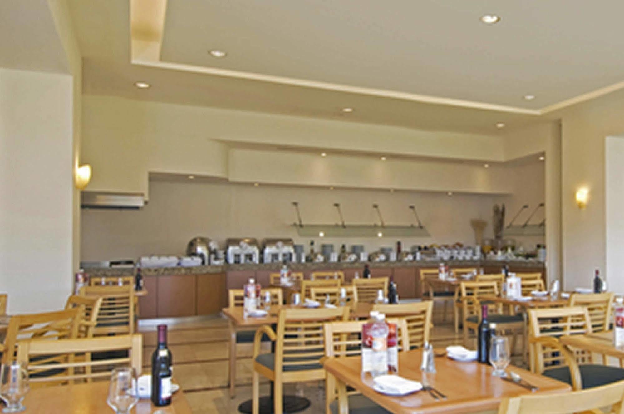 Fiesta Inn Tijuana Otay Aeropuerto Exterior photo